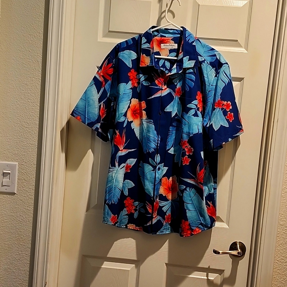 Tommy Bahama, The Bahama Coast collection shirt.  Xl